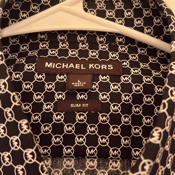 Michael Kors Short Sleeve Button Down - Picture 3 of 3